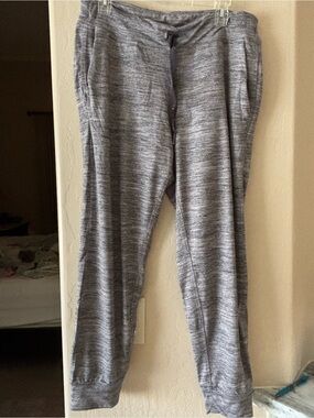 lululemon athletica Gray heathered Jogger Pants
